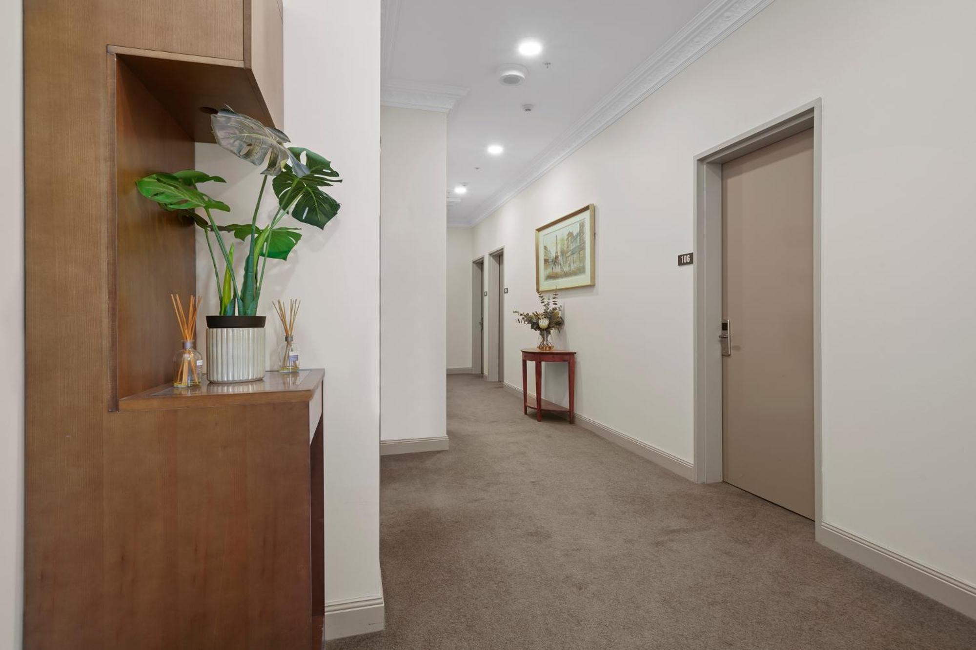 Clarendon Hotel Melbourne Exterior photo