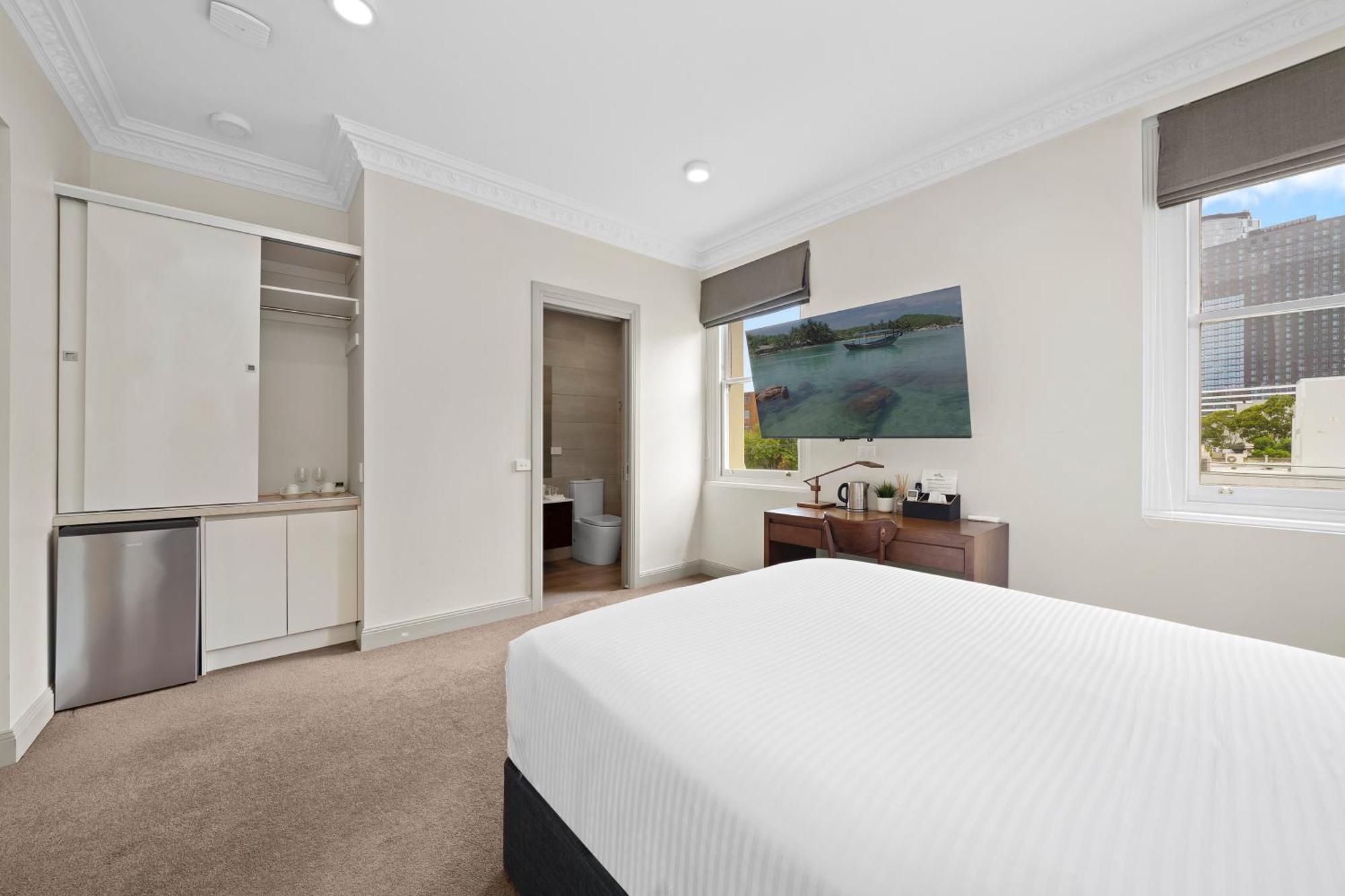 Clarendon Hotel Melbourne Exterior photo