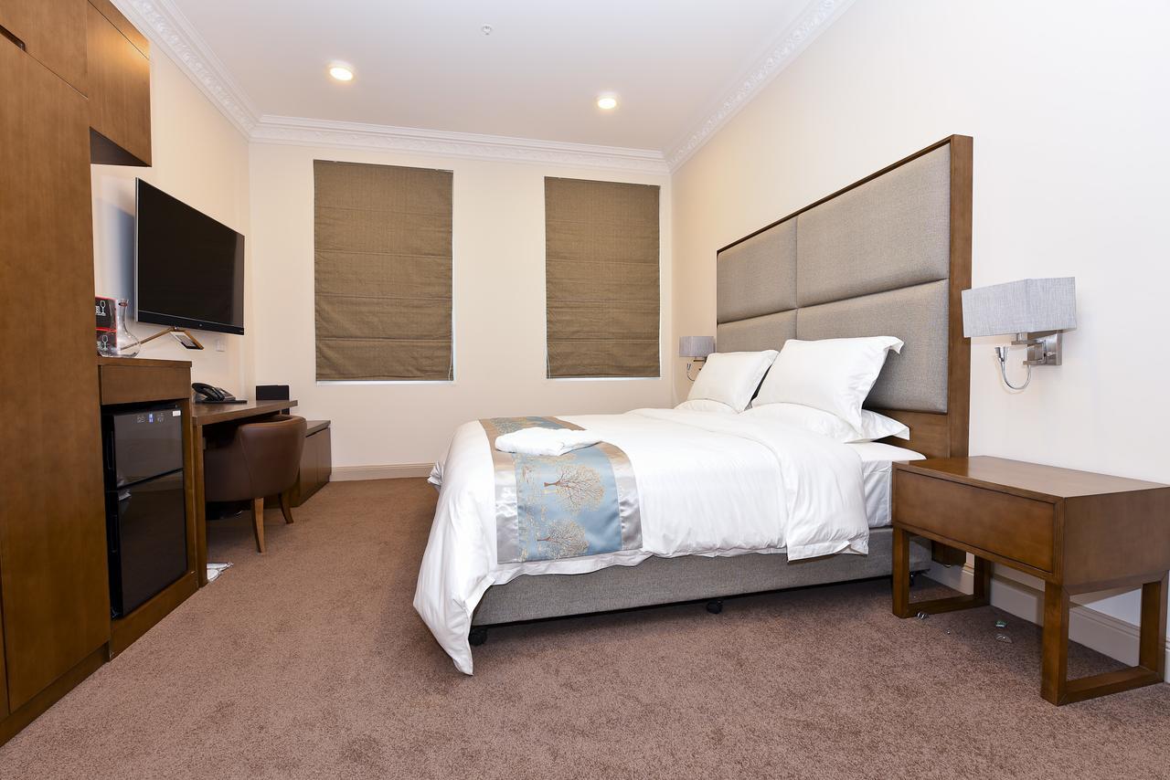 Clarendon Hotel Melbourne Exterior photo
