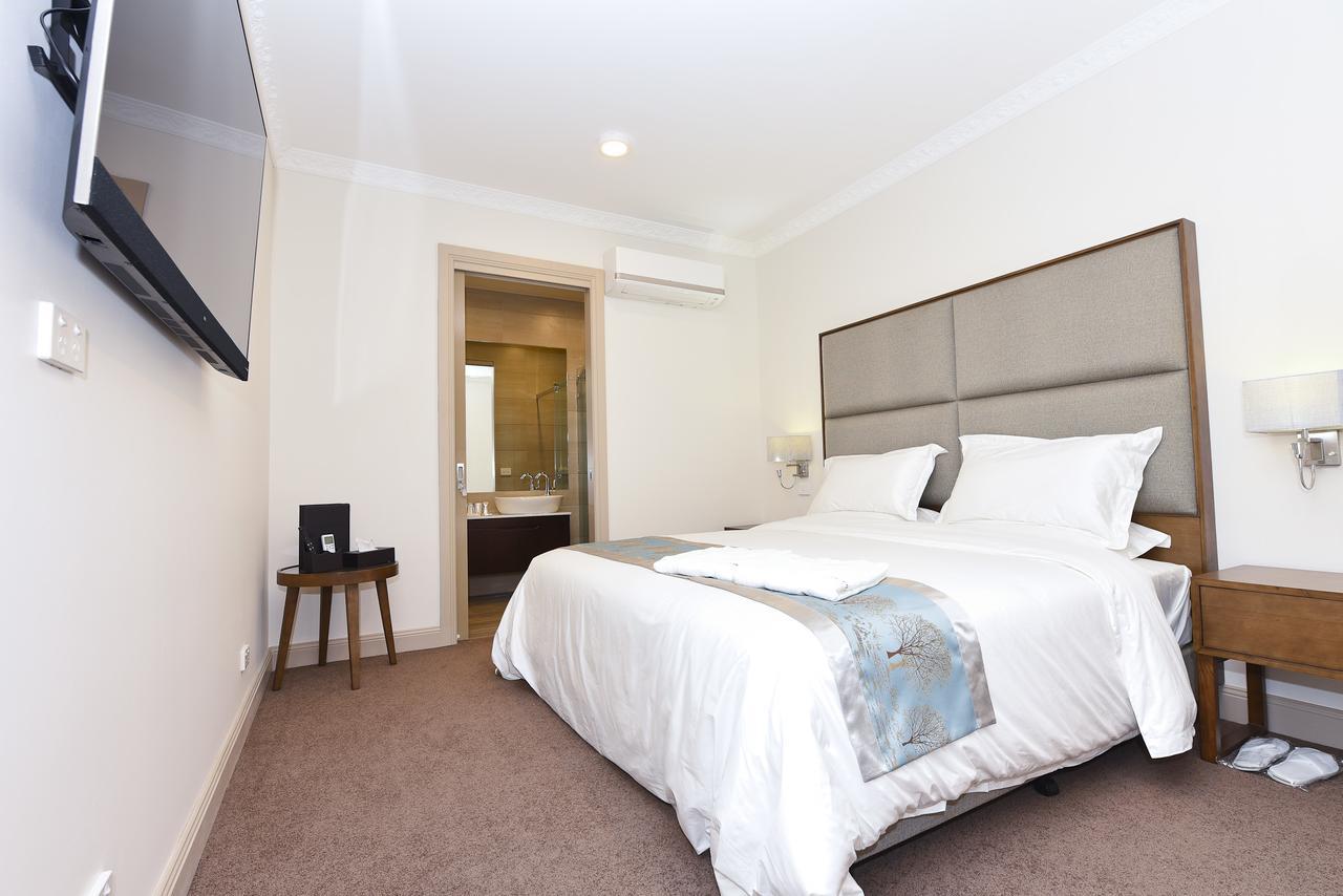 Clarendon Hotel Melbourne Exterior photo
