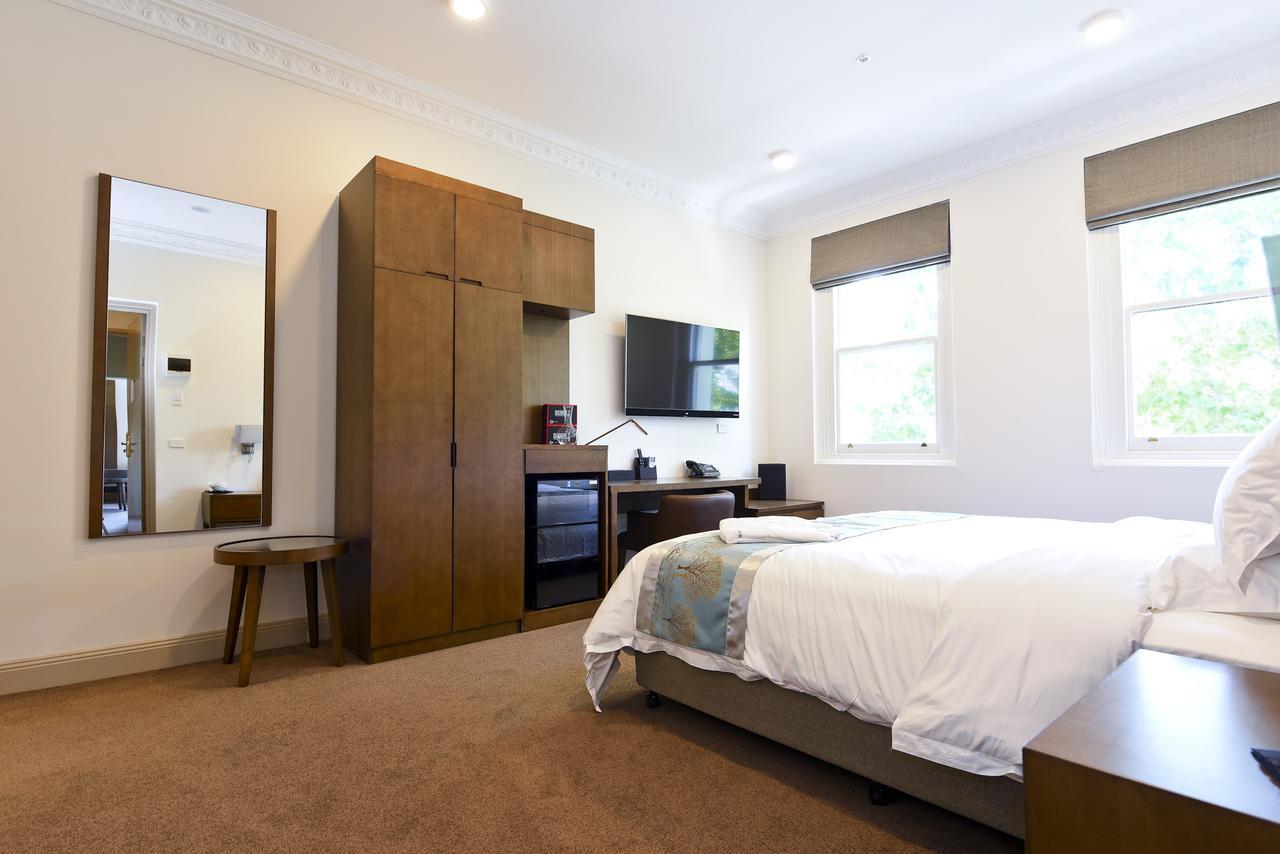 Clarendon Hotel Melbourne Exterior photo